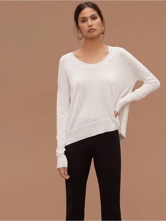 Wilfred Sweaters - Aritzia Wilfred Librement Asymmetrical White Knit Top